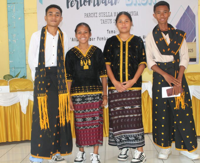 SISWA SMK GONZAGA MBAY TUNJUKKAN KEMAMPUAN DALAM BIDANG SPRIRITUAL   MELALUI LOMBA BKSN 2025 KITAB SUCI"